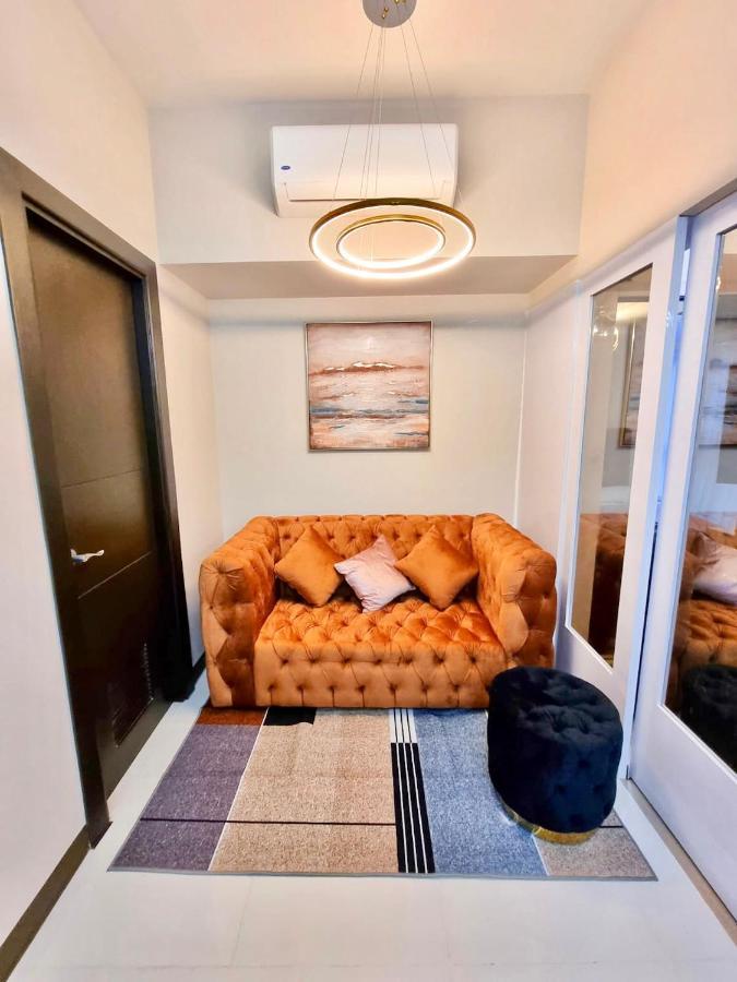 Modern 1Br In Uptown Bgc Aparthotel Taguig Ngoại thất bức ảnh