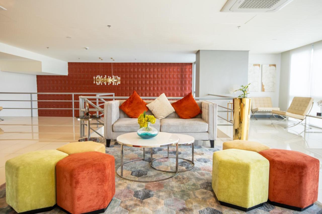 Modern 1Br In Uptown Bgc Aparthotel Taguig Ngoại thất bức ảnh