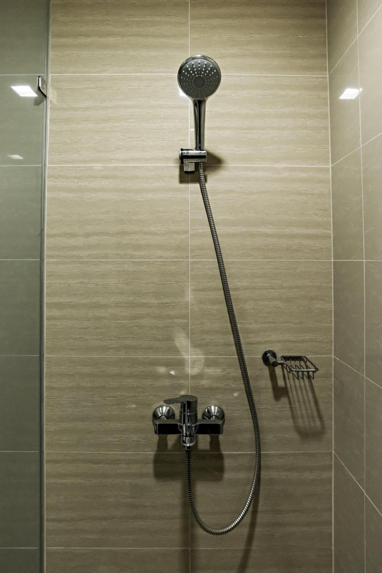 Modern 1Br In Uptown Bgc Aparthotel Taguig Ngoại thất bức ảnh